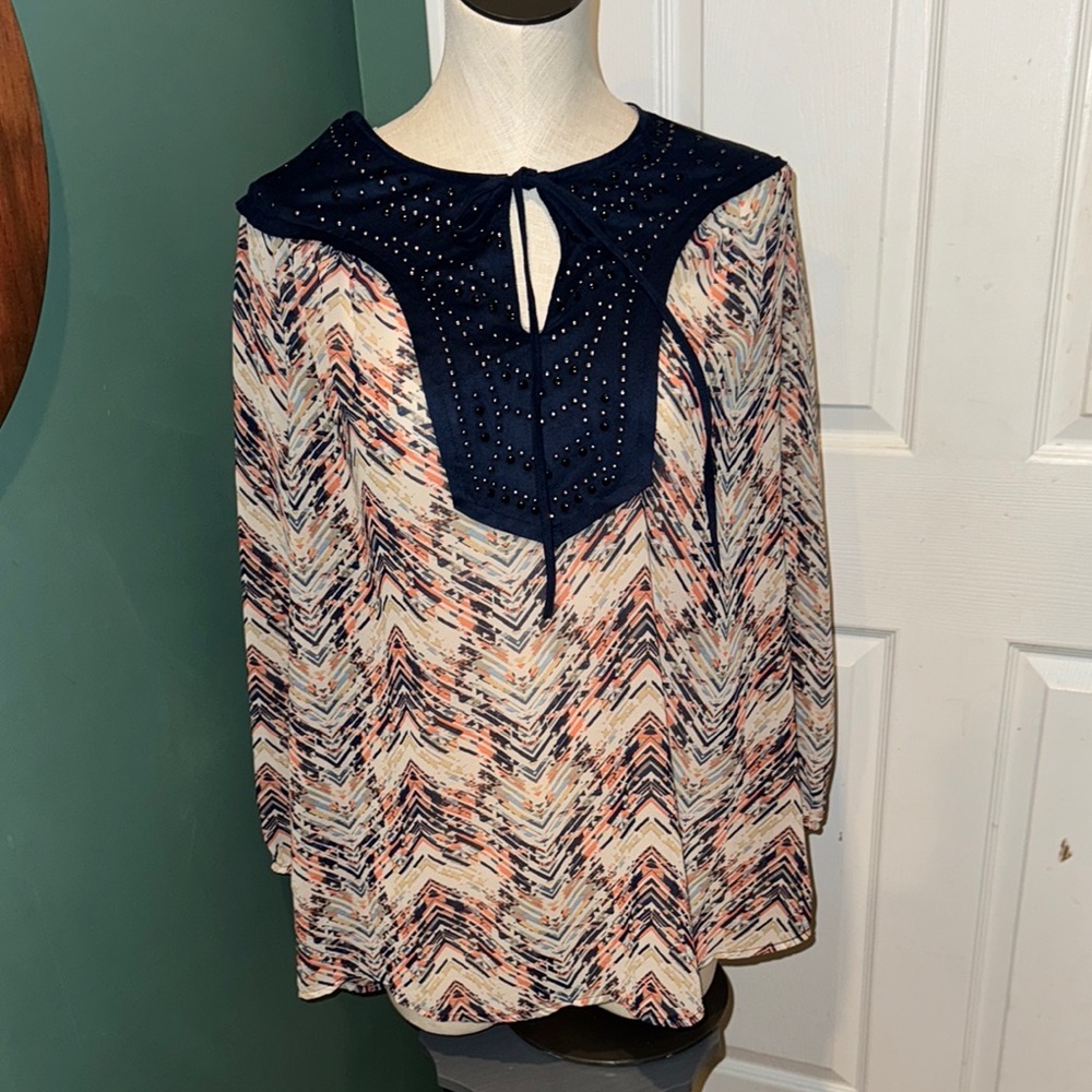 Nicola Navy and Multicolor Women's Top‎ size Large. Nwt
